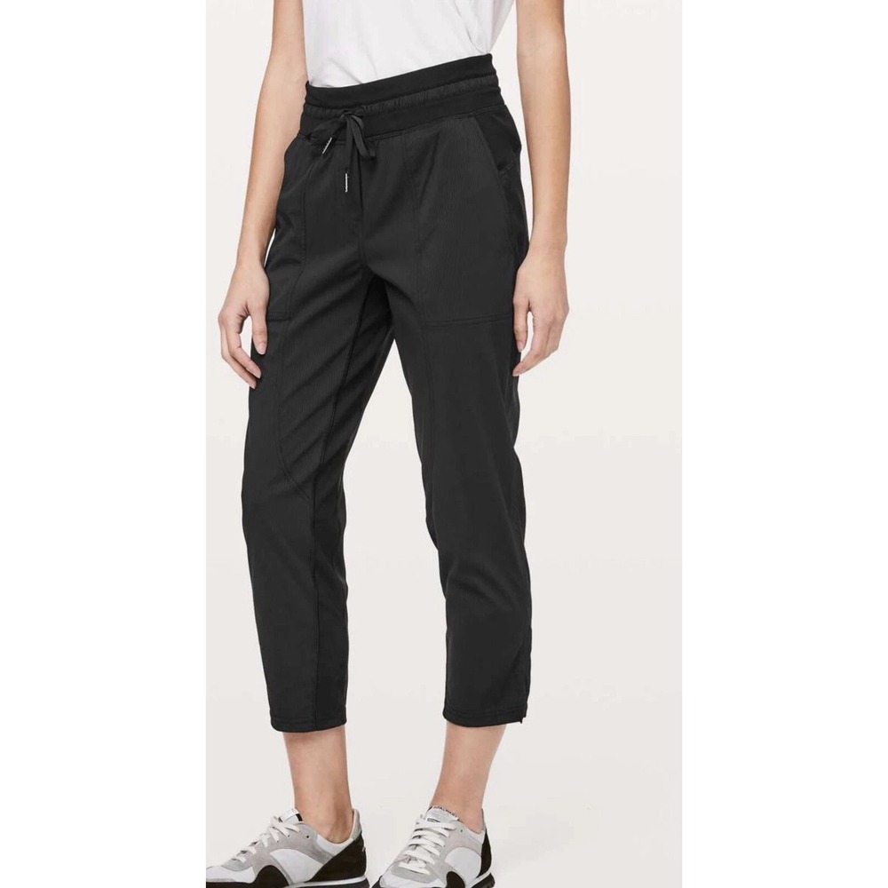 Lululemon Dance Studio Mid Rise Cropped Jogger Pants Womens 4 Black Drawstring